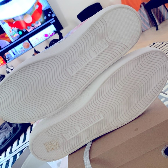 Womens JOHNNY WAS dreamer sneaker Sz10 - Picture 9 of 9